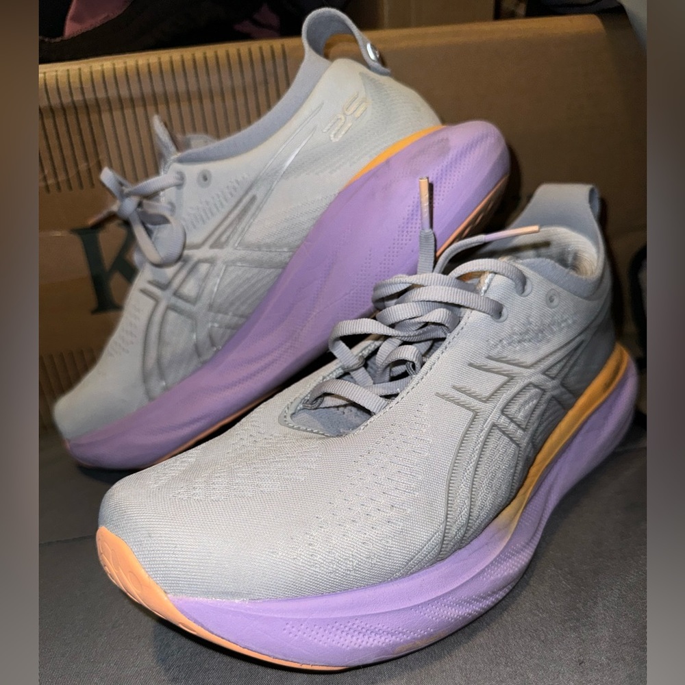 ASICS gel- nimbus 25 running shoe